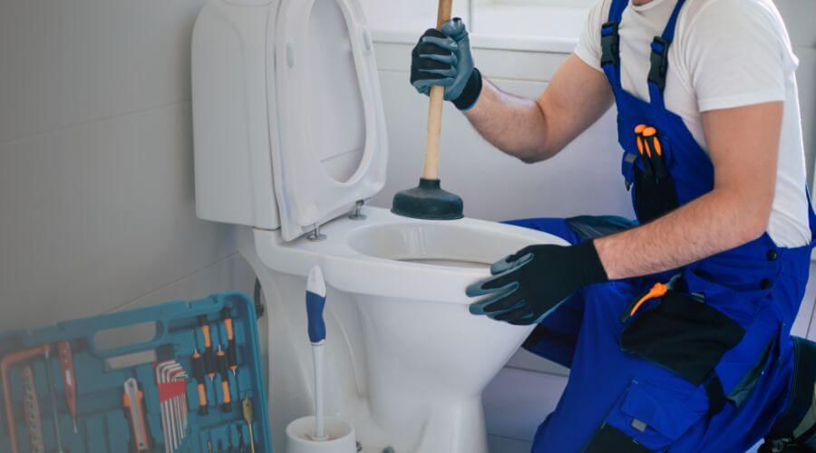 Professional emergency plumbing in Excello, MO